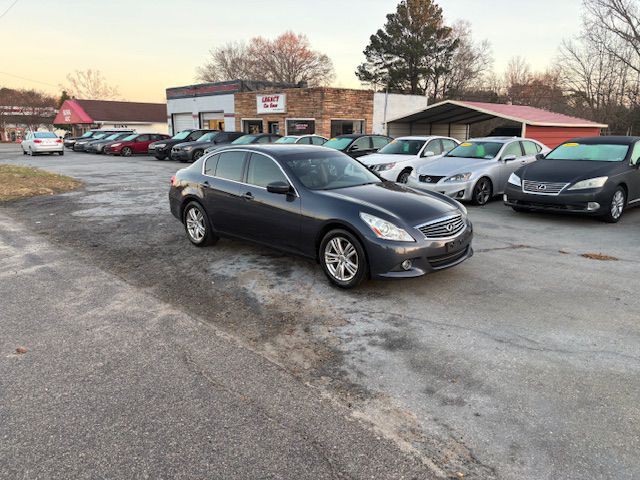 2011 INFINITI G25 Image 3