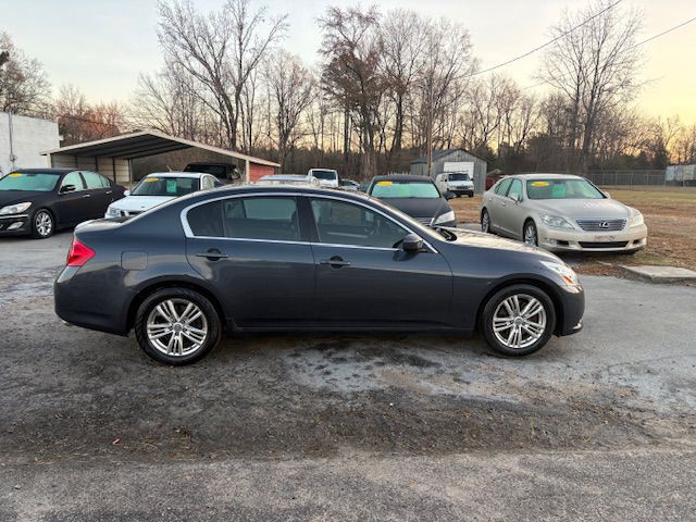 2011 INFINITI G25 Image 4