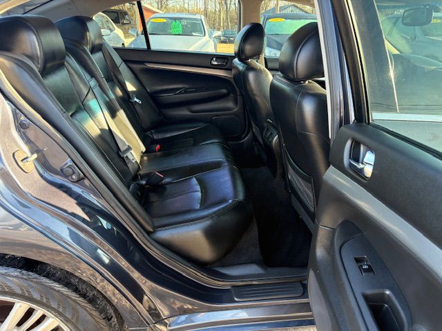 2011 INFINITI G25 Image 11