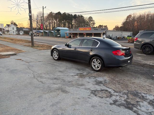 2011 INFINITI G25 Image 17