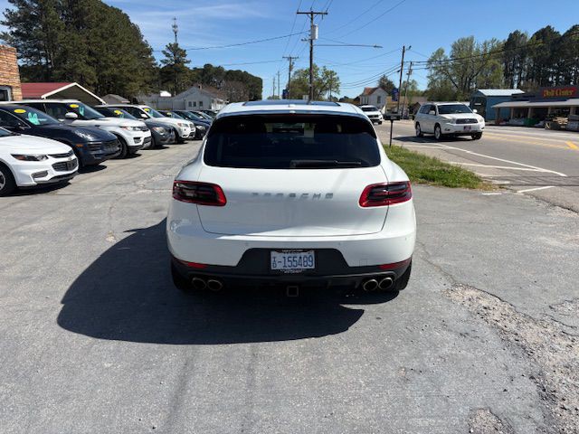 2016 Porsche Macan Image 7