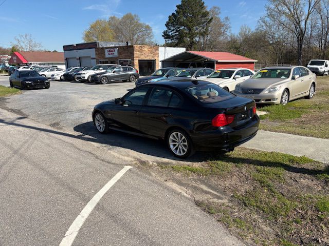 2011 BMW 3 Series Image 20