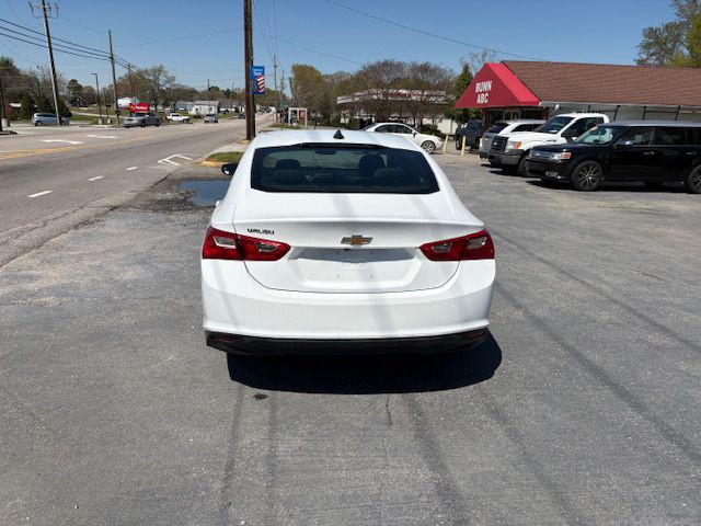 2018 Chevrolet Malibu Image 7