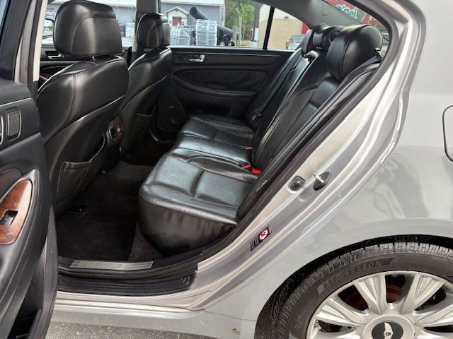 2010 Hyundai Genesis Image 14