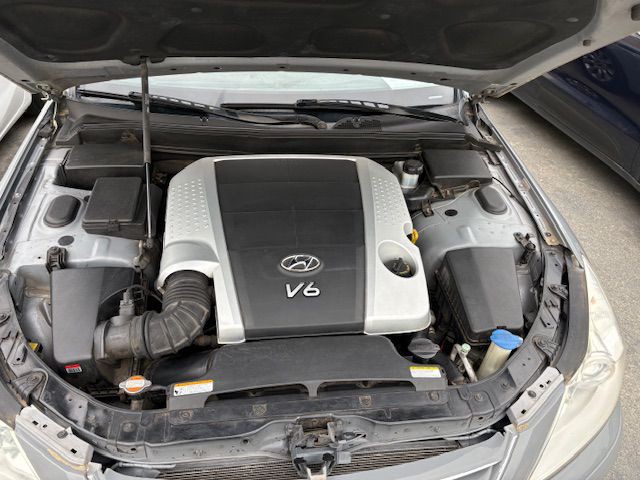 2010 Hyundai Genesis Image 17