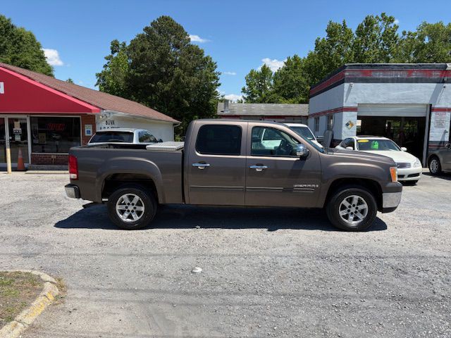 2007 GMC Sierra Image 16