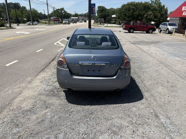 2010 Nissan Altima Image 7