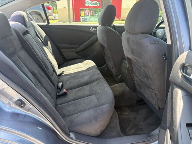 2010 Nissan Altima Image 14