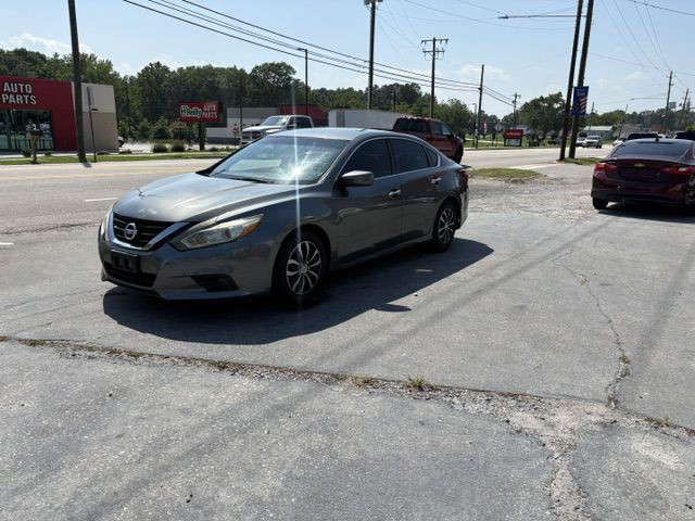 2018 Nissan Altima Image 1