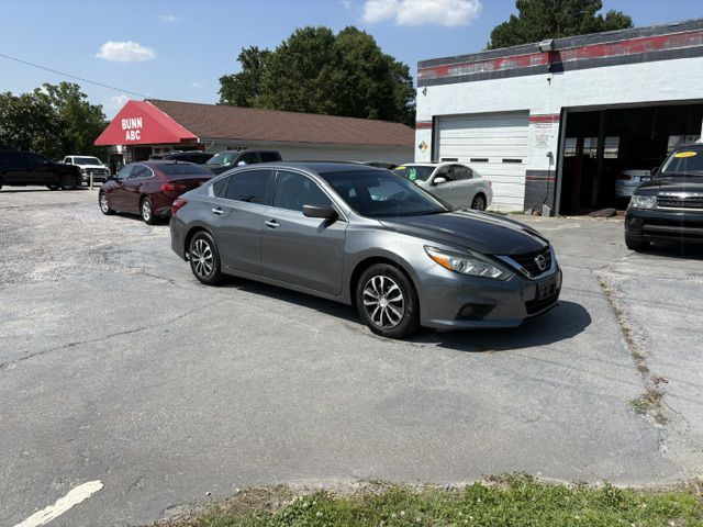 2018 Nissan Altima Image 3