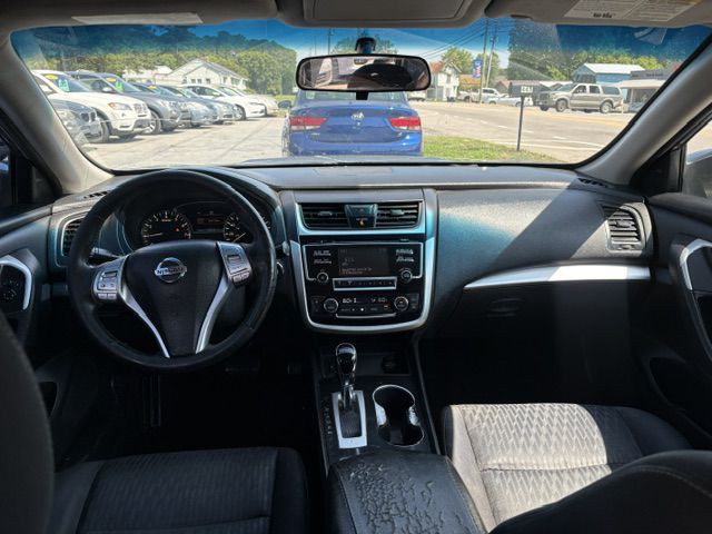 2018 Nissan Altima Image 9