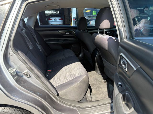 2018 Nissan Altima Image 15