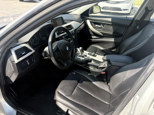 2016 BMW 3 Series Image 11