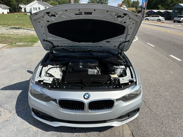 2016 BMW 3 Series Image 16
