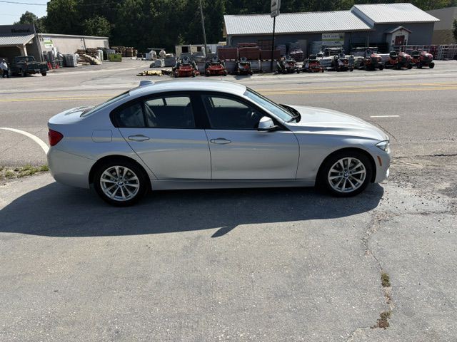 2016 BMW 3 Series Image 19