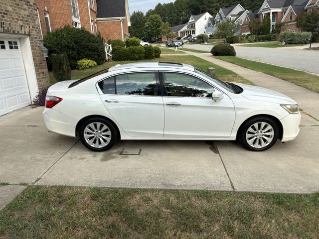 2015 Honda Accord Image 5