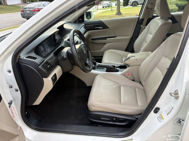 2015 Honda Accord Image 12