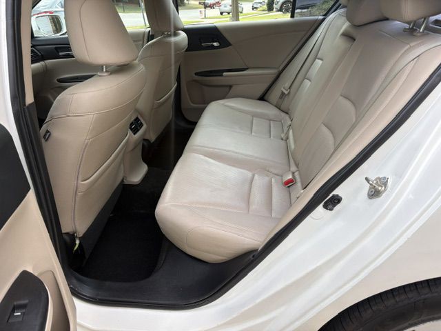 2015 Honda Accord Image 14