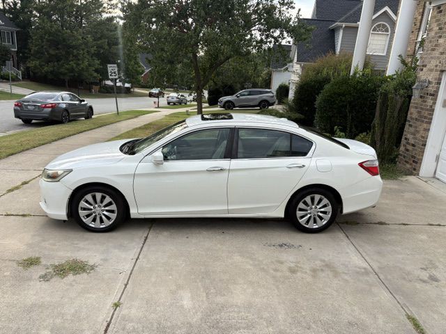 2015 Honda Accord Image 18