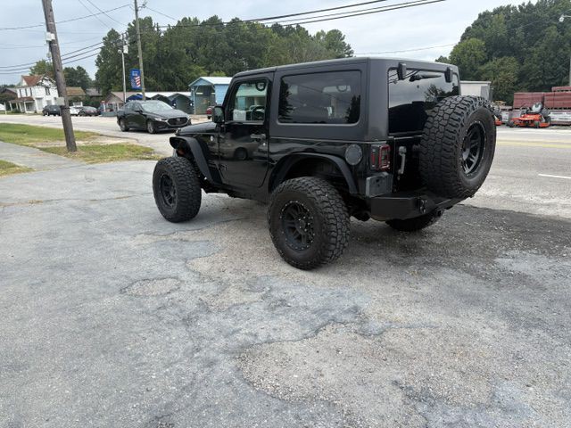 2011 Jeep Wrangler Image 8