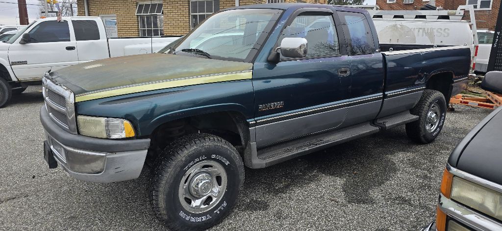 1995 Dodge Ram 2500 Image 2