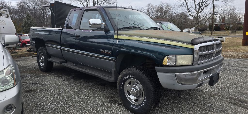 1995 Dodge Ram 2500 Image 30