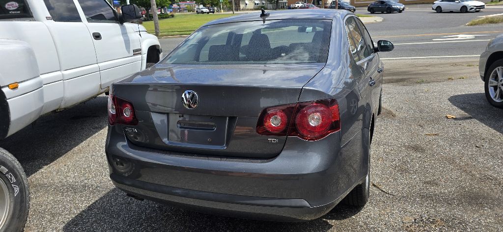 2009 Volkswagen Jetta Image 5
