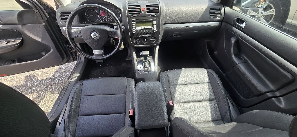2009 Volkswagen Jetta Image 12