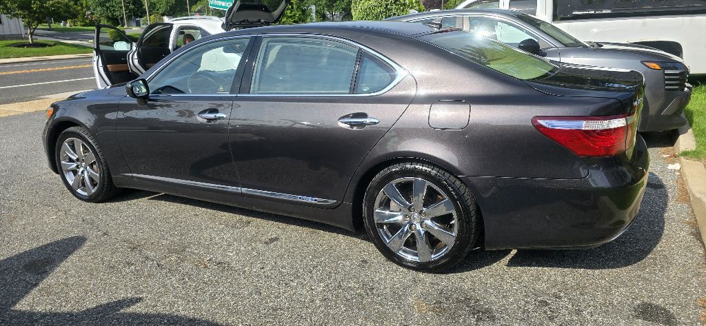 2008 Lexus LS Image 19