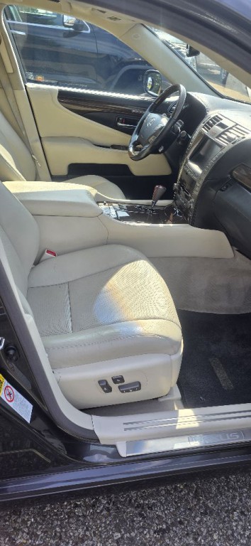 2008 Lexus LS Image 21