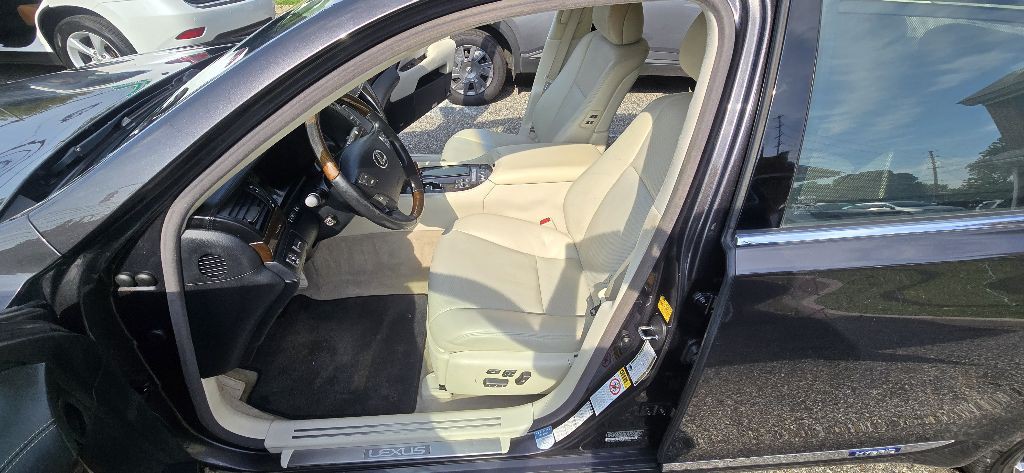 2008 Lexus LS Image 24