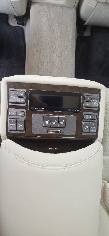 2008 Lexus LS Image 56