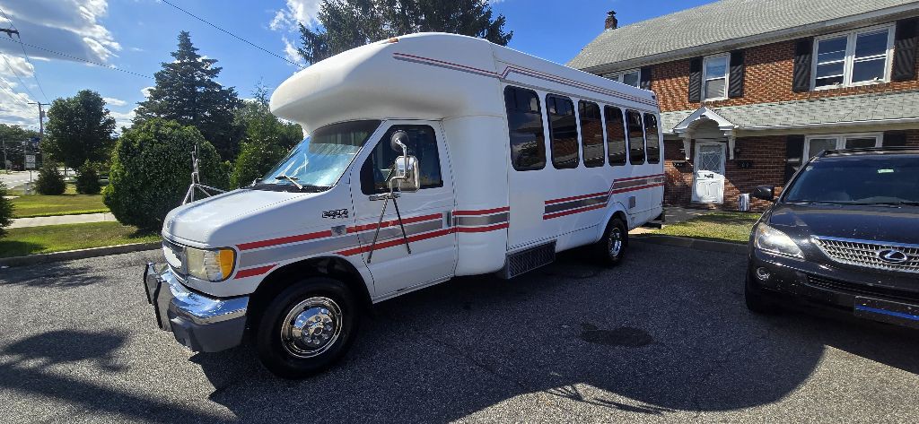 1998 Ford Econoline Image 2