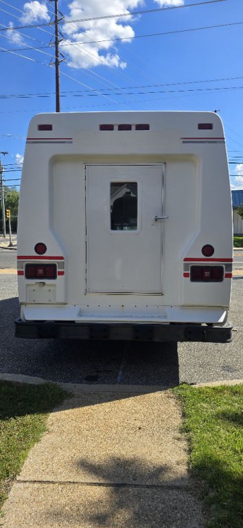 1998 Ford Econoline Image 12