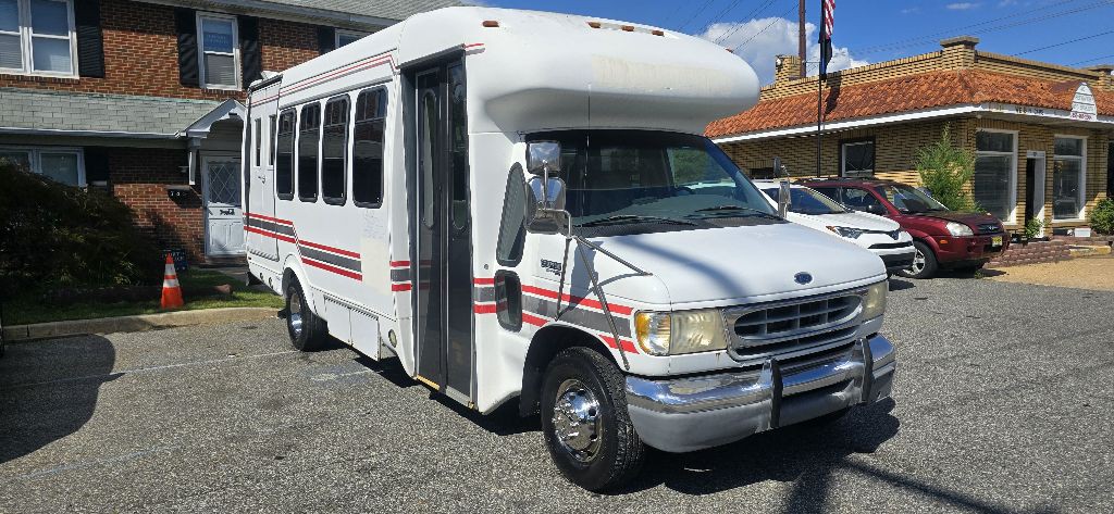 1998 Ford Econoline Image 16