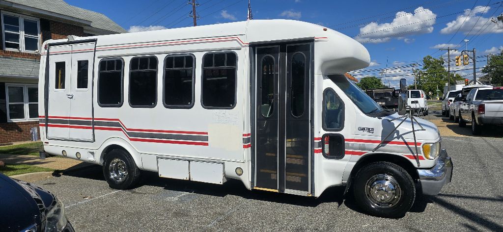 1998 Ford Econoline Image 18