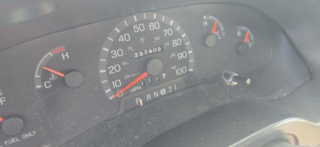 1998 Ford Econoline Image 24