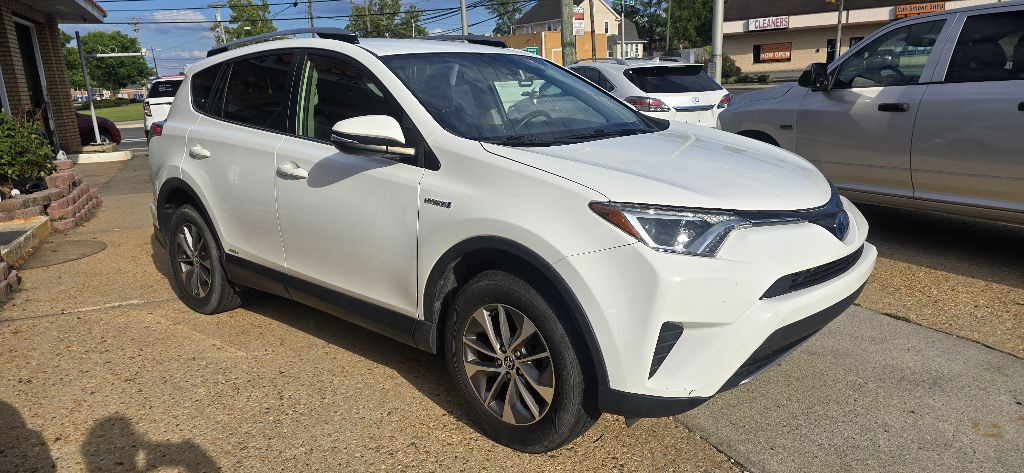 2018 Toyota Rav4 Image 1