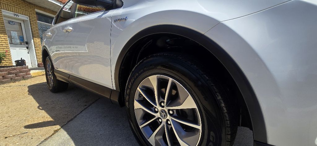 2018 Toyota Rav4 Image 11