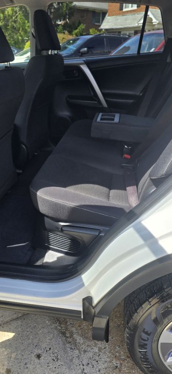 2018 Toyota Rav4 Image 15