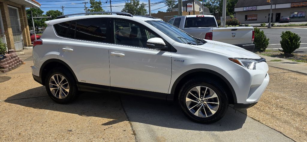 2018 Toyota Rav4 Image 17