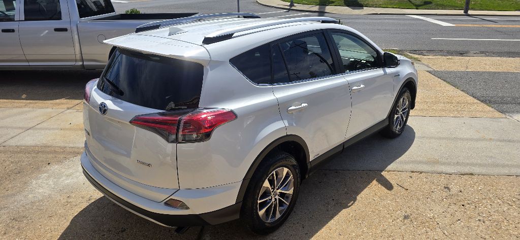 2018 Toyota Rav4 Image 19