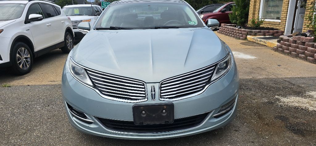 2014 Lincoln MKZ Image 2