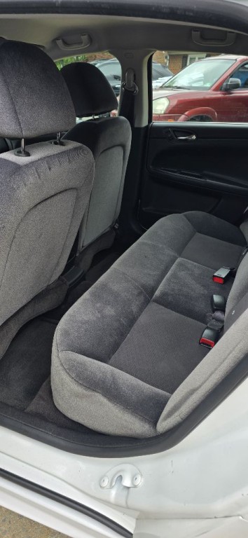 2015 Chevrolet Impala Image 23