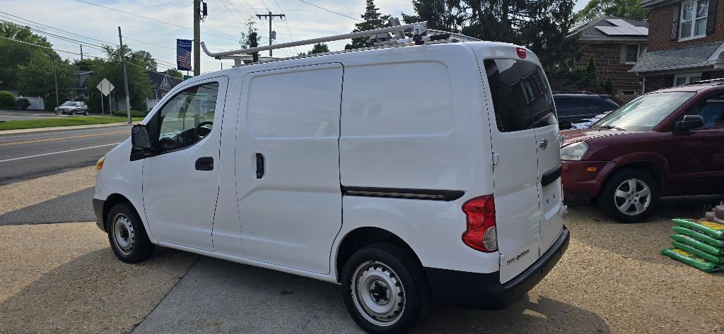 2015 Chevrolet Express Image 6