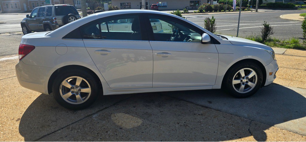 2016 Chevrolet Cruze Image 8