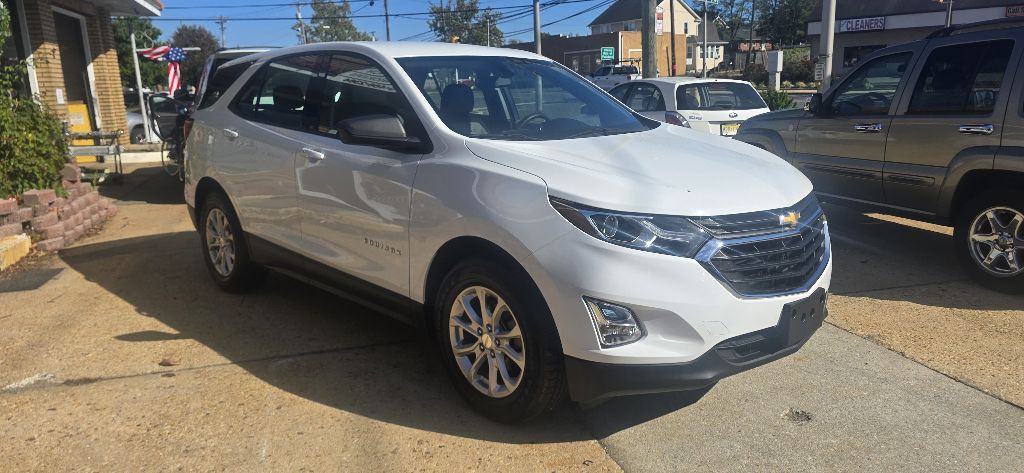 2019 Chevrolet Equinox Image 2