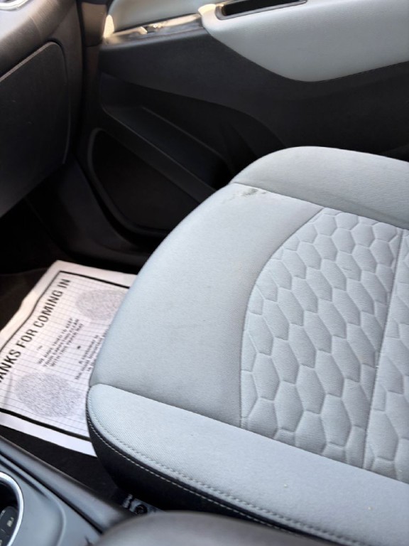 2019 Chevrolet Equinox Image 15
