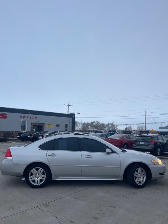 2013 Chevrolet Impala Image 2