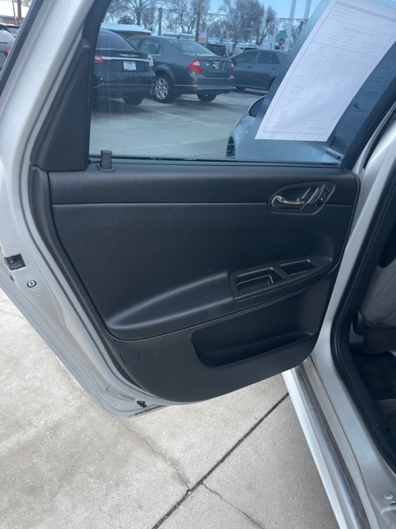 2013 Chevrolet Impala Image 12